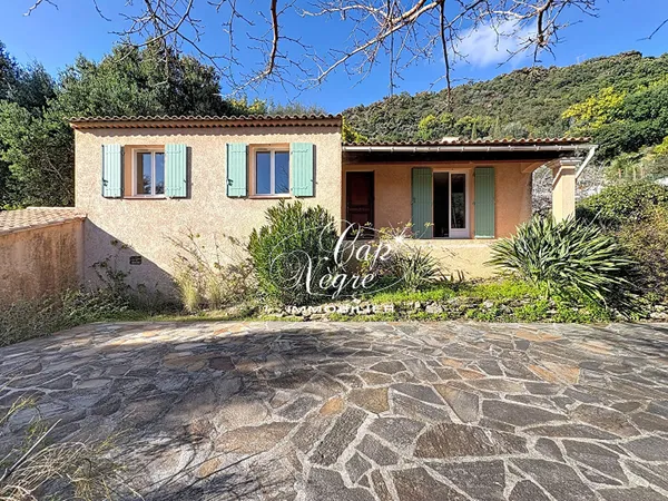 Maison à vendre au Lavandou : le bonheur à portée de main !