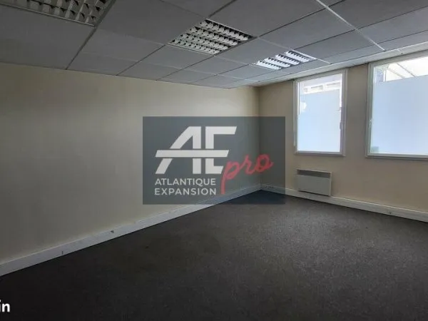 Bureaux 246 m² SAINT NAZAIRE