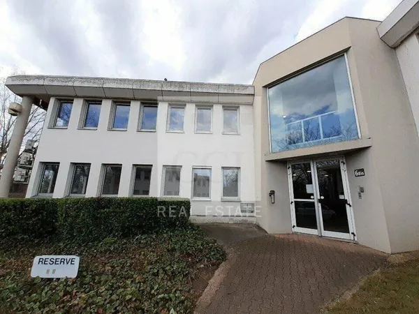 Bureau 380 m²