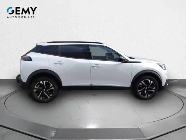 Peugeot 2008 puretech 130 s&amp;s eat8 — photo 4
