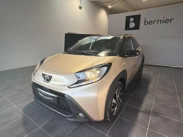 Toyota Aygo X 1.0 vvt-i 72ch design my23 — photo 6