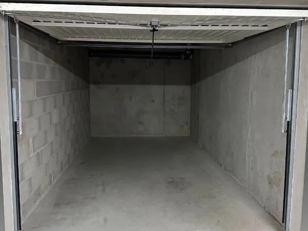 Particulier loue garage Mittehausbergen