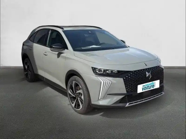Ds Ds 7 hybride rechargeable e-tense 300 eat8 4x4 — photo 3