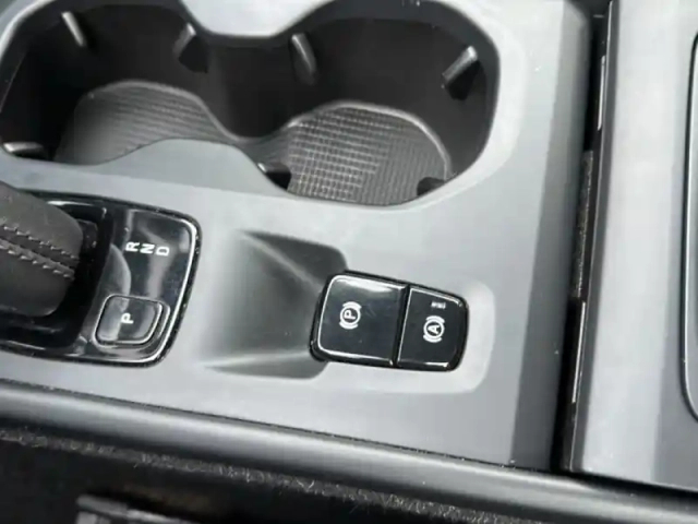 Volvo Xc40 t3 163 ch geartronic 8 — photo 32