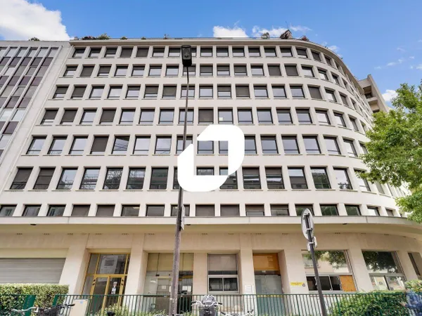 Bureaux 1244 m²