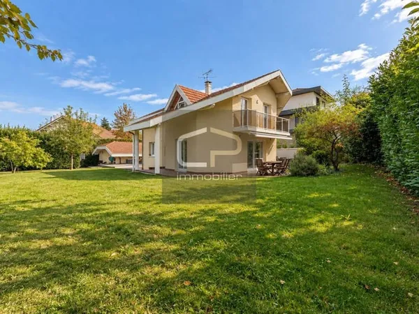 Maison 6 pièces 138 m²