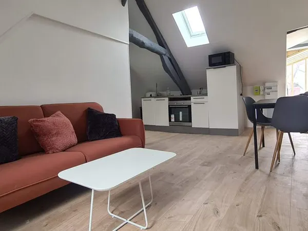 T2 meublé en centre disponible immédiatement
