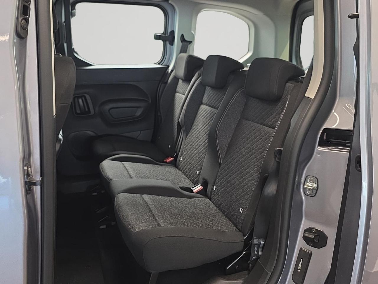 Peugeot Rifter 1.5 bluehdi 100ch allure 5 places (hors malus) — photo 19