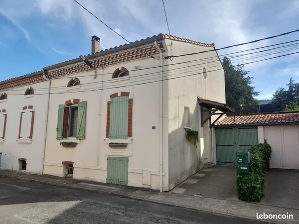 Maison . 3 pièces . 80m²