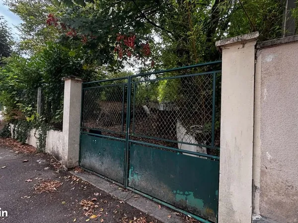 Terrain 804 m² Auxerre