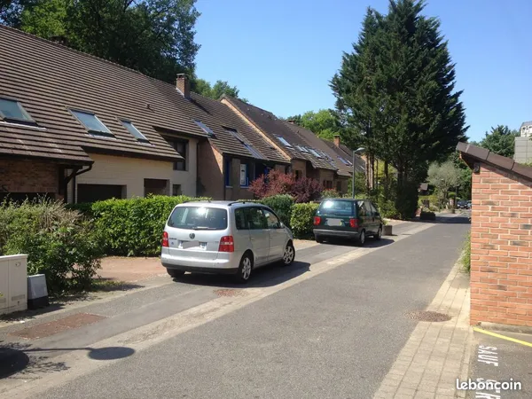 Rare - Immmense maison 200m2 sur parcelle de 400m2 en bordure du parc de Coquibus - 5mn à pied RER E