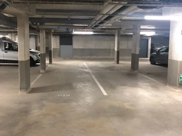 Parking sous sol -1 serris RER val d'Europe