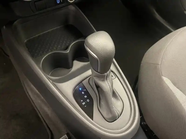 Toyota Aygo 1.0 s-cvt 72 dynamic — photo 19