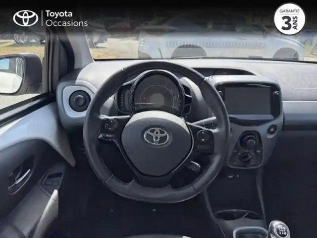 Toyota Aygo 1.0 vvt-i 72ch x-play 5p my20 — photo 9