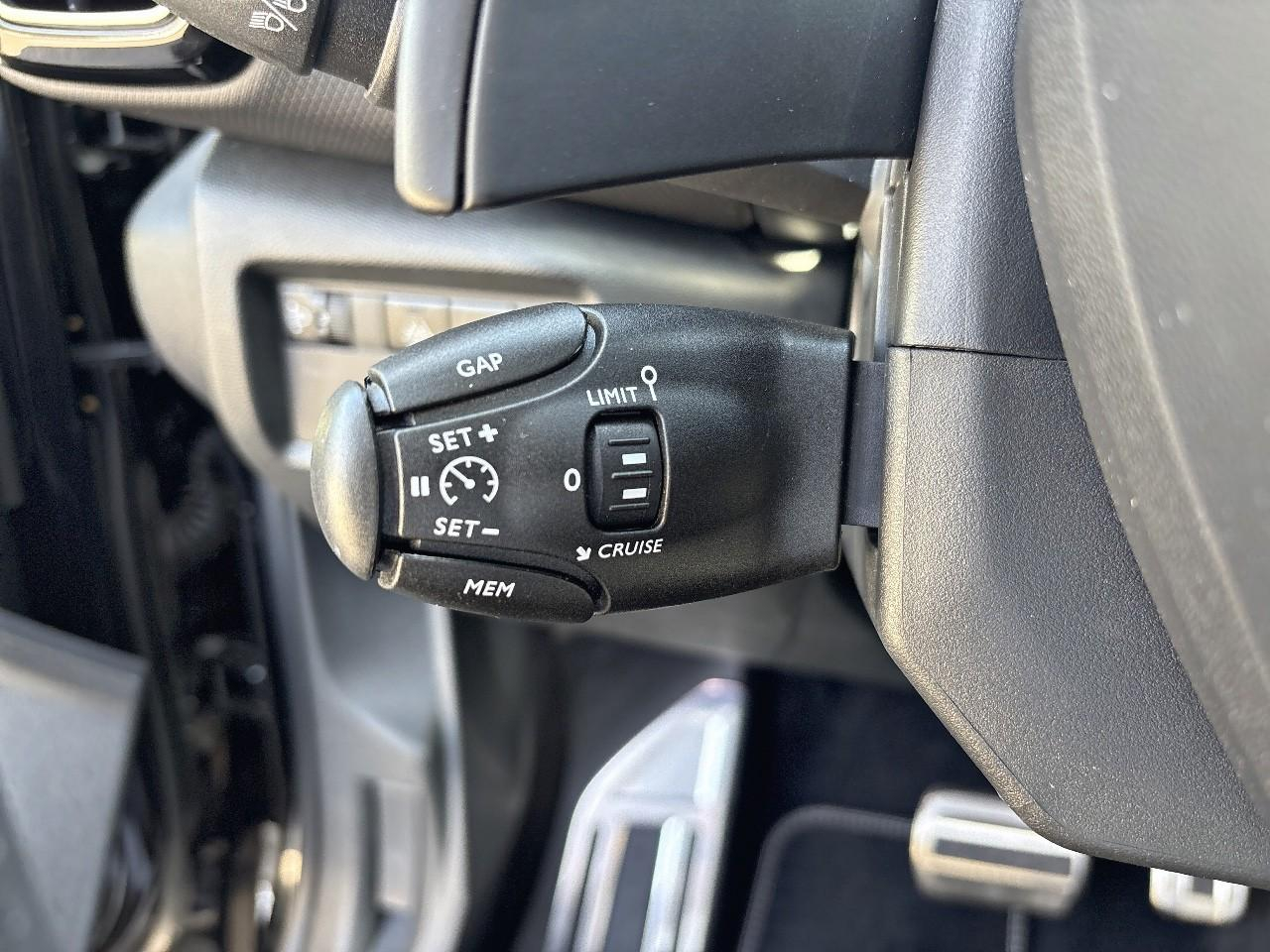 Citroën C5 Aircross hybrid rechargeable 225ch shine e-eat8 — photo 25