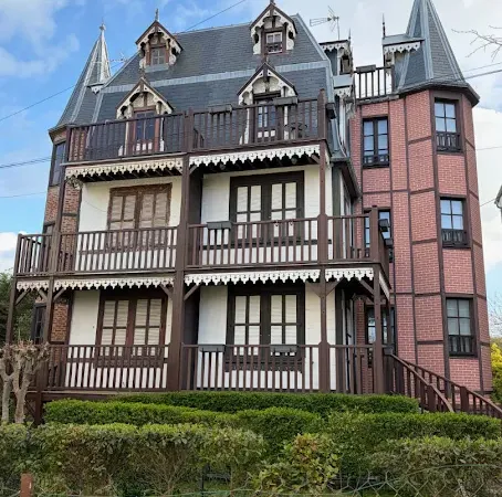 Maison 8 pièces 100 m²