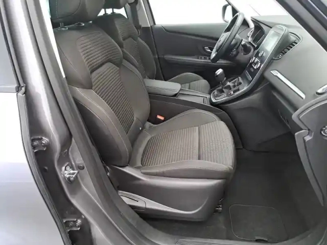 Renault Scenic tce 140 fap - 21 — photo 24