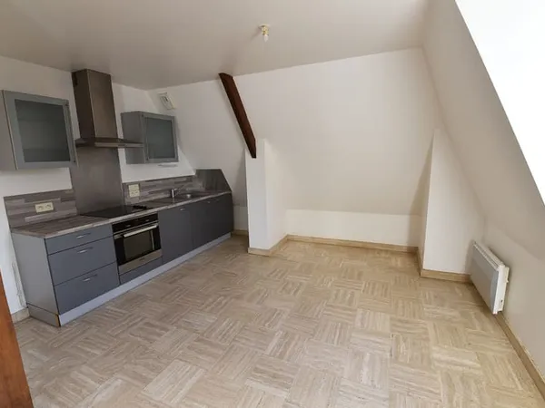 SAINT MEEN LE GRAND appartement T3 de 58 m2 centre ville