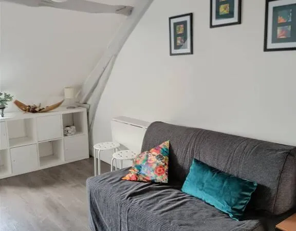 Studio 1 pièce 27 m²
