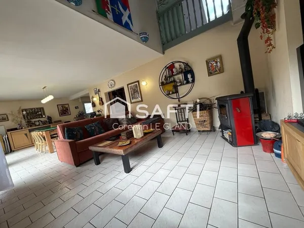 Maison avec sous-sol et spa sans vis à vis