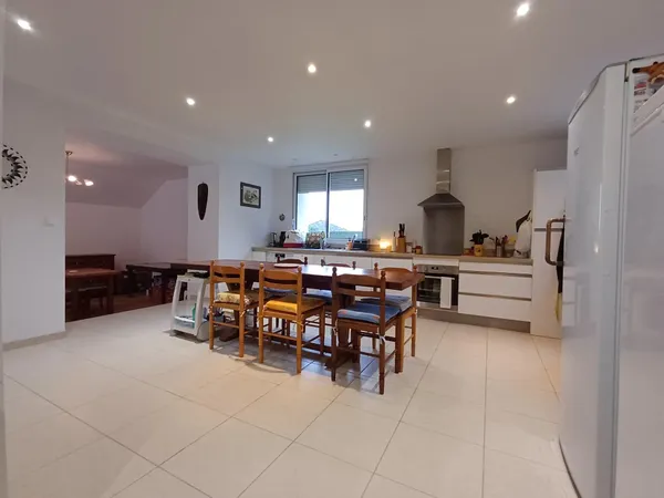 Maison Pouille 5 pièce(s) 118.98 m2