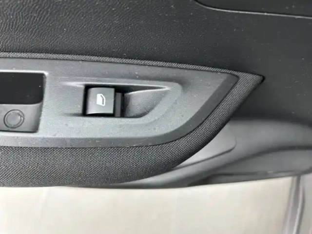 Peugeot 2008 puretech 100 s&amp;s bvm6 — photo 41