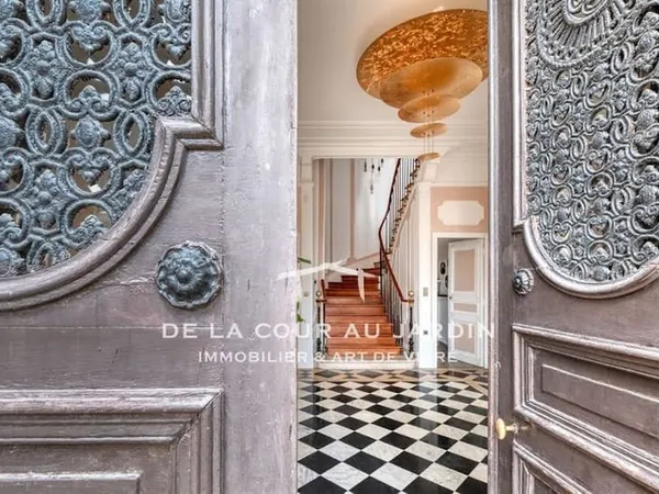 Château 14 pièces 583 m²
