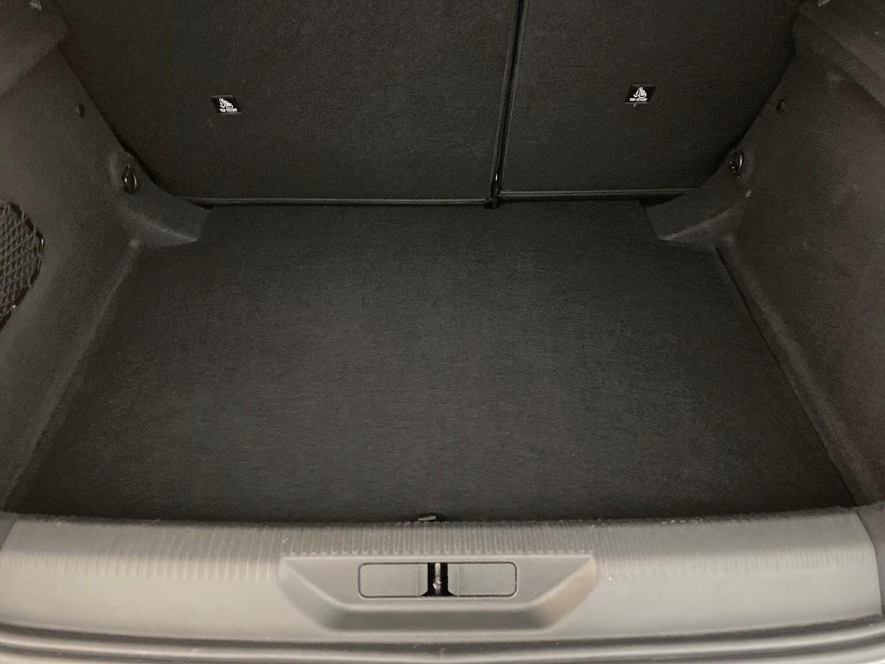 Peugeot 308 hybrid 145 e-dcs6 allure — photo 6