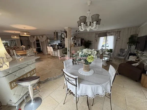 Charmante maison de 5 pièces avec jardin arboré et terrasse à Beaumont-Saint-Cyr