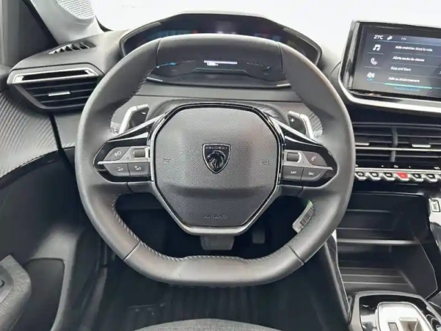 Peugeot 208 hybrid 100 e-dcs6 — photo 9
