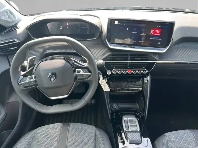 Peugeot 208 hybrid 110 e-dcs6 — photo 28