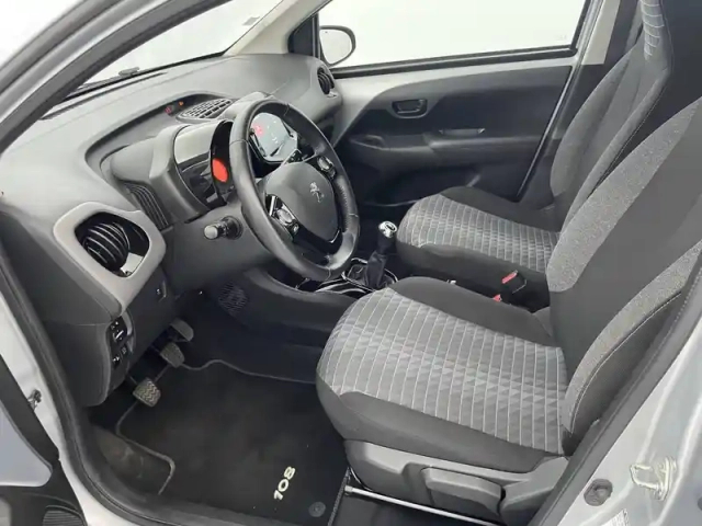 Peugeot 108 vti 72ch s&amp;s bvm5 — photo 28