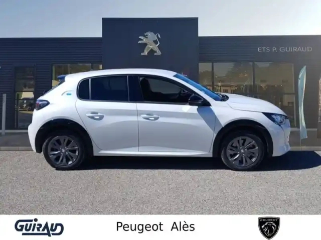 Peugeot 208 electrique 50 kwh 136ch — photo 4