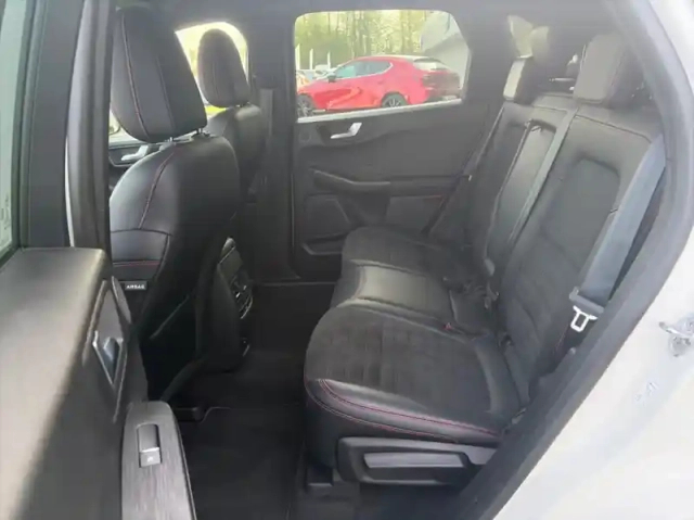Ford Kuga 2.5 duratec 225ch powersplit phev st-line x ecvt — photo 9