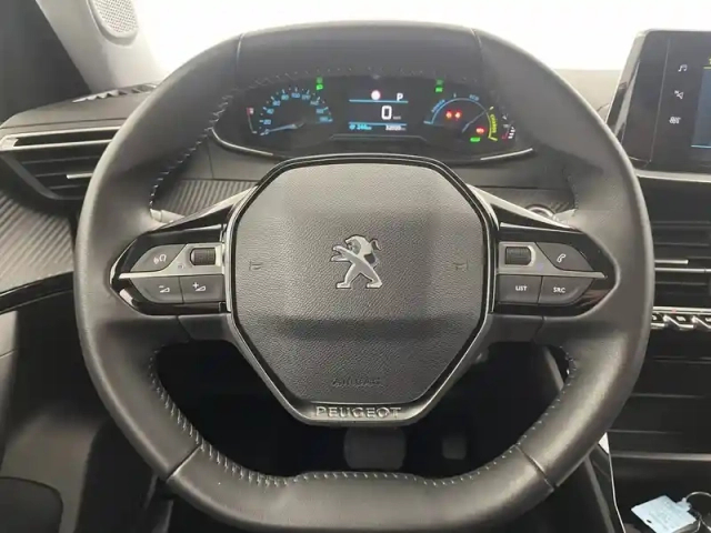 Peugeot 2008 electrique 136 ch — photo 23