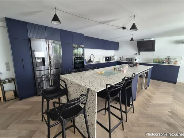 Loft d'exception de 190 m² - Quartier Liberté / Plateau Ouest - Suresnes