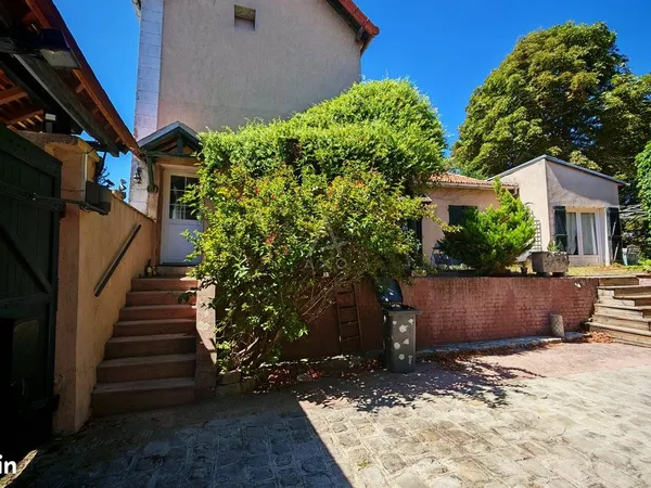 Maison 6 pièces 180 m²