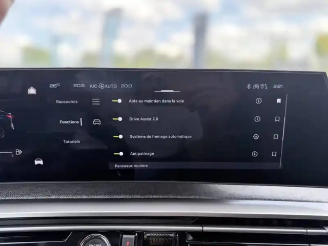 Peugeot 3008 plug-in hybrid 195 e-dcs7 — photo 59