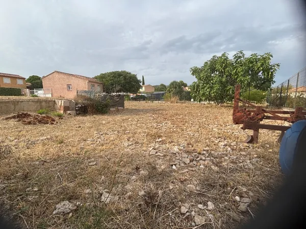 Terrain 504 m²