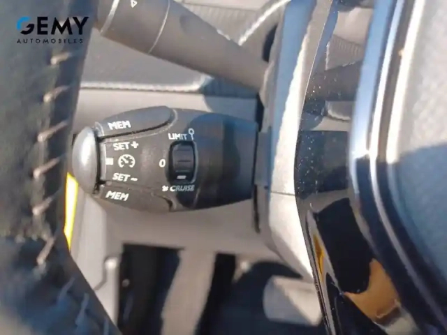 Peugeot 208 electrique 50 kwh 136ch — photo 18