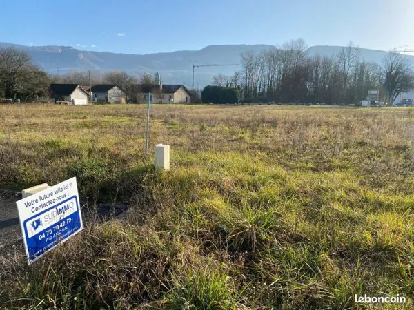 Terrain 594 m² Saint-Romans