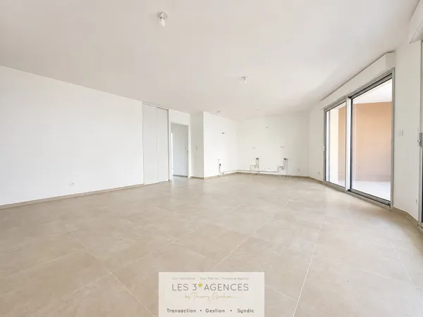 Appartements T4 & T5 neufs La Garde-Freinet Proche centr