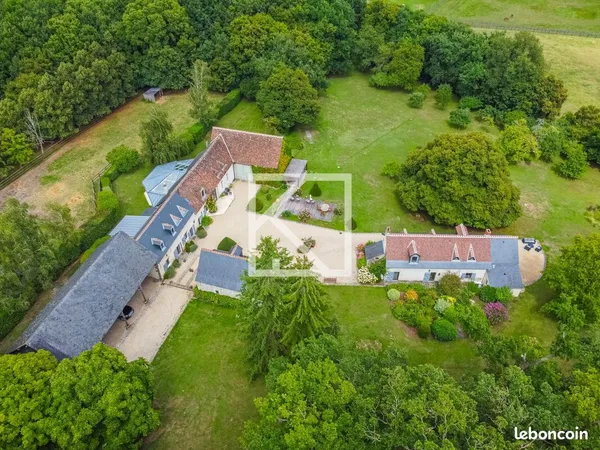 Maison 12 pièces 580 m²