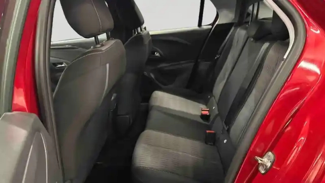 Opel Corsa 1.2 75 ch bvm5 — photo 2