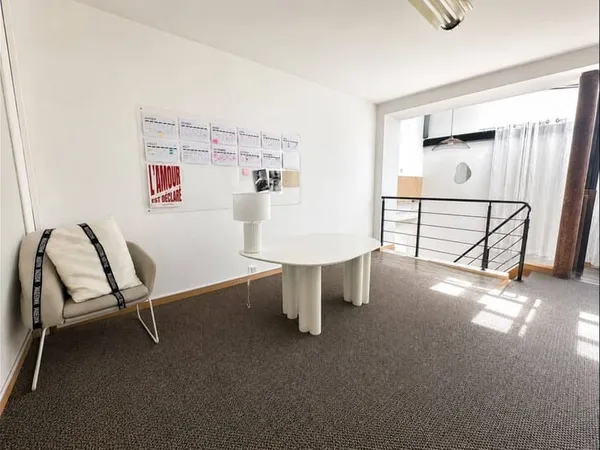 Bureau 62 m²