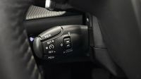 Peugeot 2008 1.2 PureTech 130ch S&S Allure EAT8 — photo 25