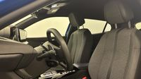 Peugeot 2008 1.2 PureTech 130ch S&S Allure Pack EAT8 — photo 12