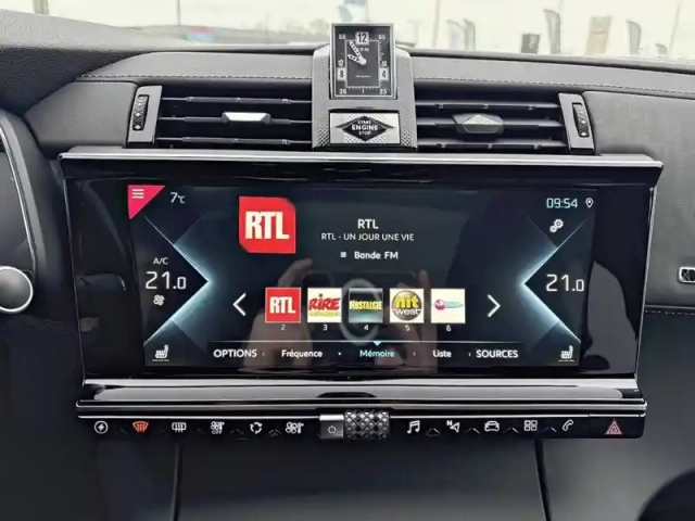 Ds Ds 7 ds7 crossback hybride e-tense 300 eat8 4x4 — photo 28