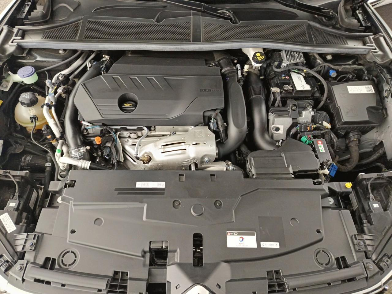 Citroën C5 X hybride rechargeable 225 s&s e-eat8 shine — photo 14