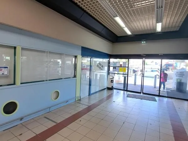 Commerce 47 m²
